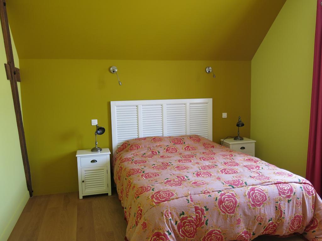 Bed and Breakfast Le Parc De Crecy à Tréon Chambre photo